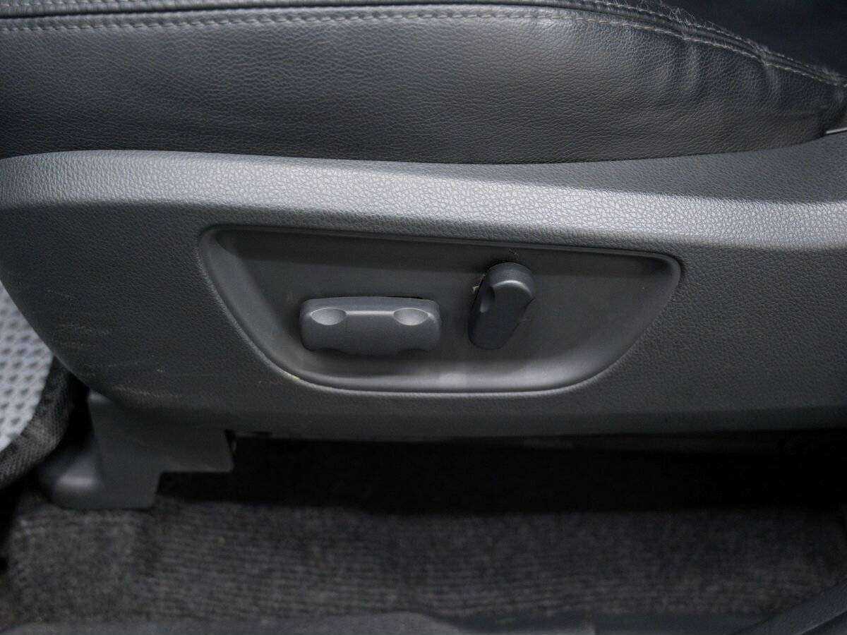 Mitsubishi Pajero Sport, 2018 Фото №20