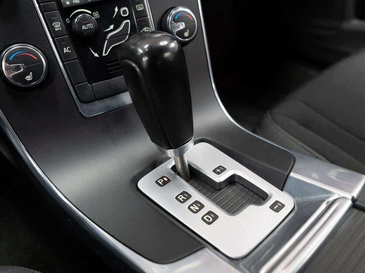 Volvo S60, 2012 Фото №12