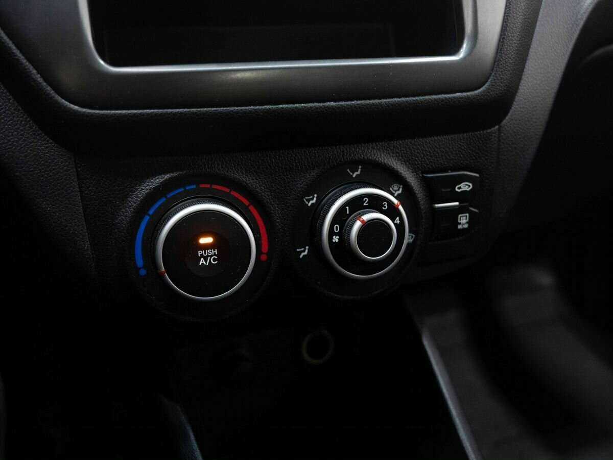 Kia Rio, 2013 Фото №16