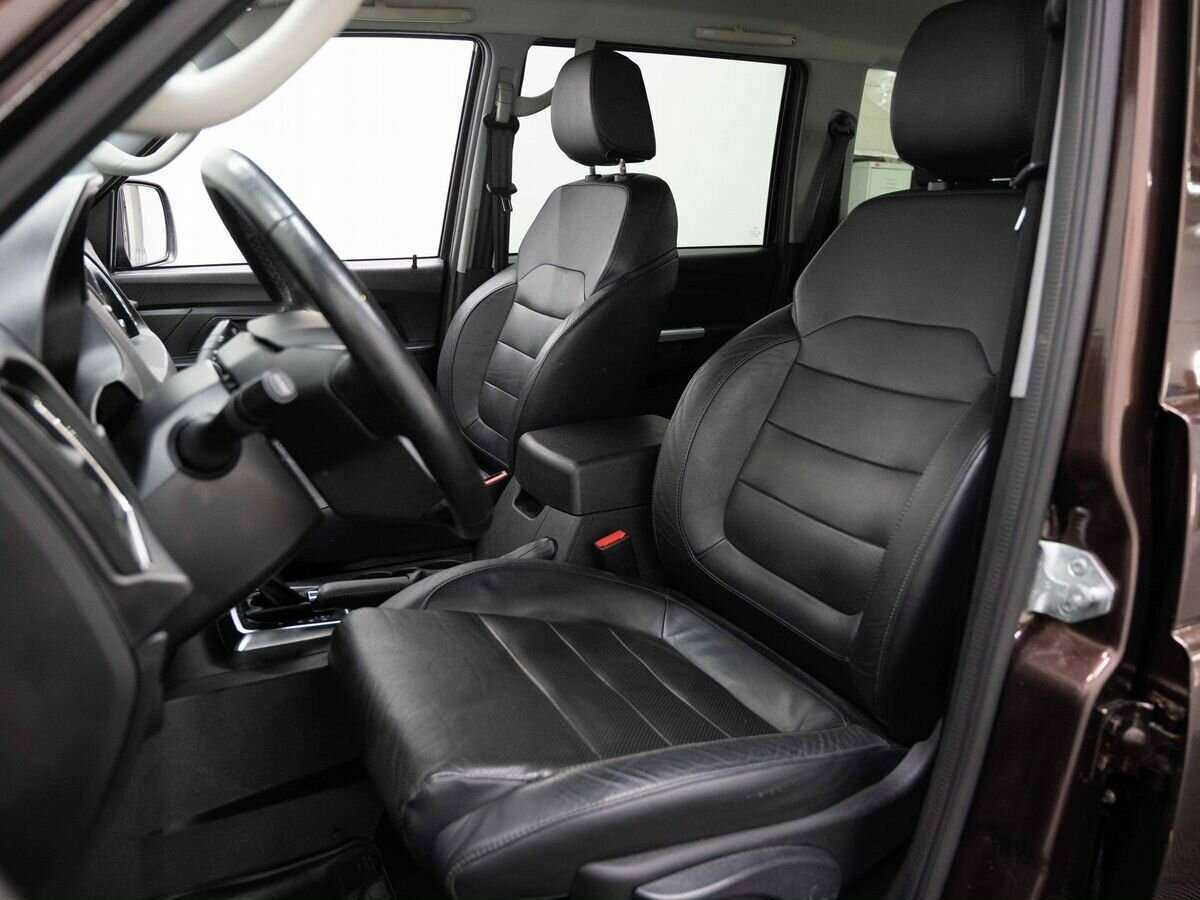 УАЗ Patriot, 2020 Фото №8