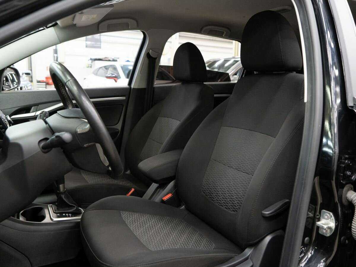 Lada (ВАЗ) Vesta SW, 2020 Фото №6