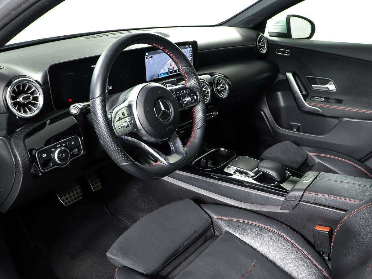 Mercedes-Benz A-Класс 200, 2019 Фото №12