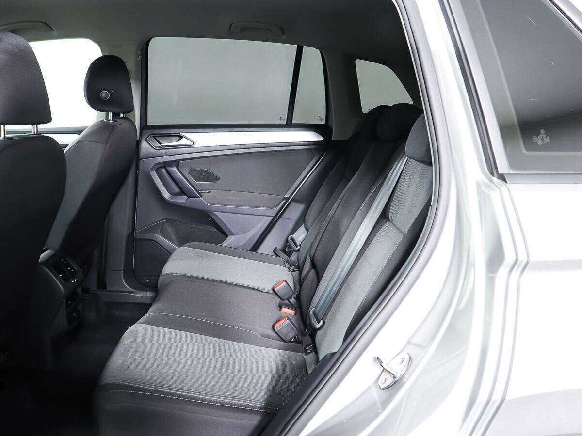 Volkswagen Tiguan, 2020 Фото №9