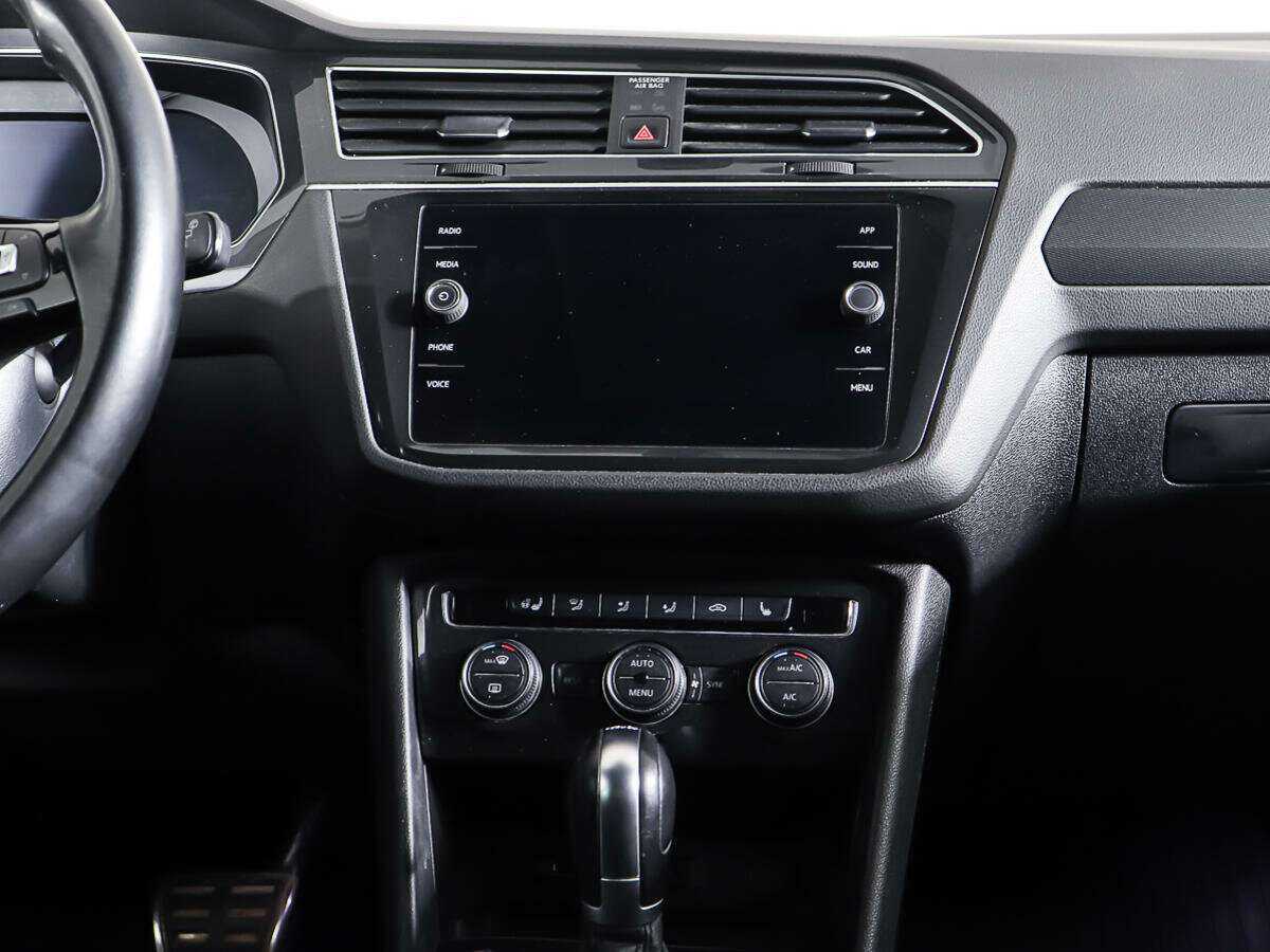Volkswagen Tiguan, 2018 Фото №12