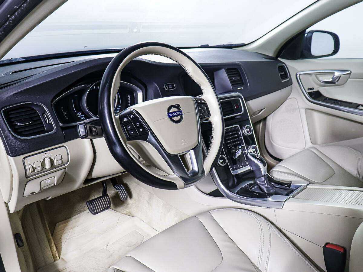 Volvo S60, 2014 Фото №13