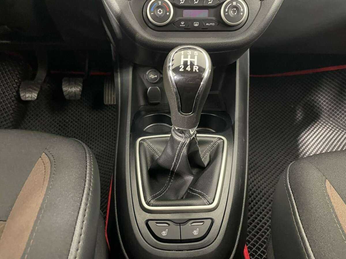 Lada (ВАЗ) Vesta, 2017 Фото №13