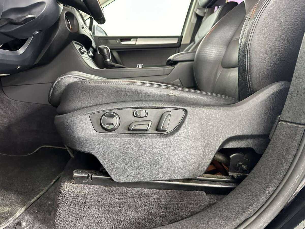 Volkswagen Touareg, 2012 Фото №10