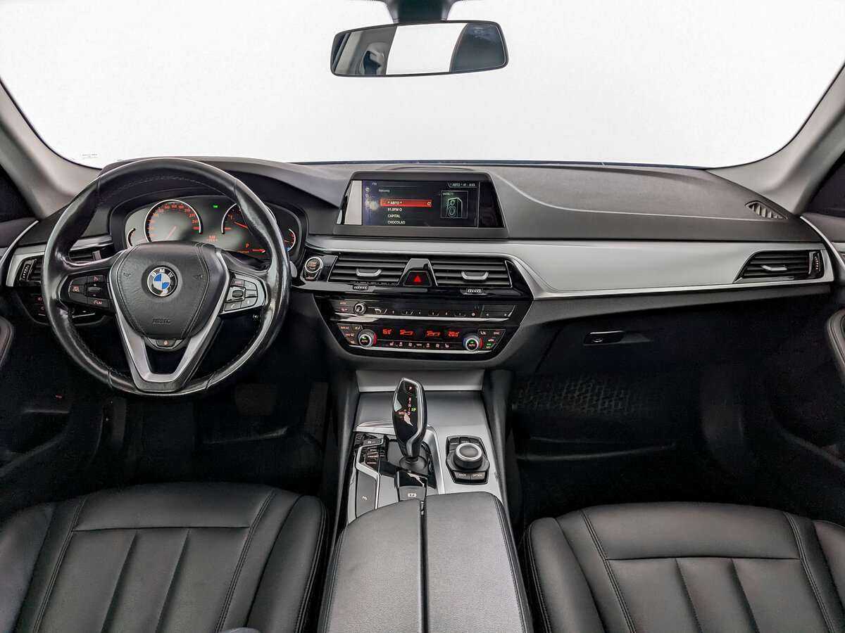BMW 5 серии 520i, 2018 Фото №11