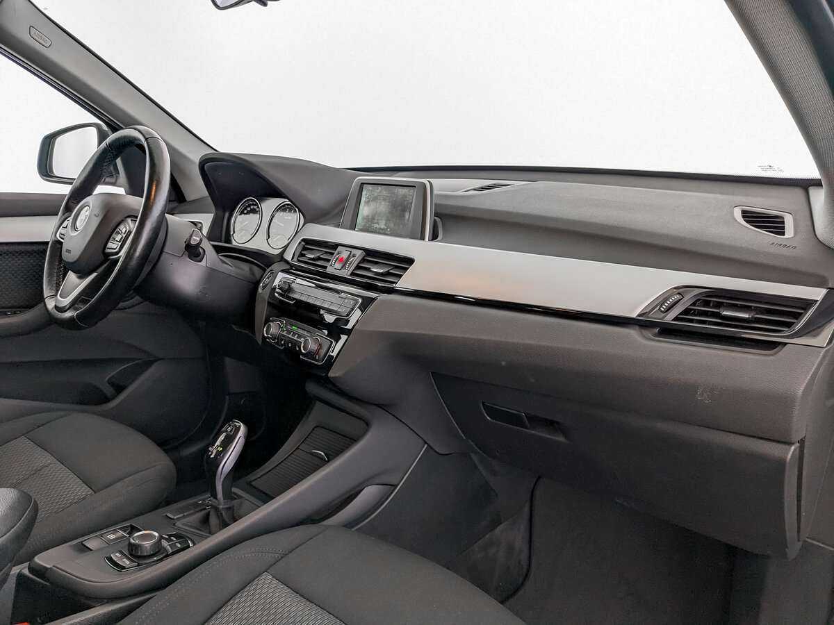 BMW X1 18i sDrive, 2019 Фото №9
