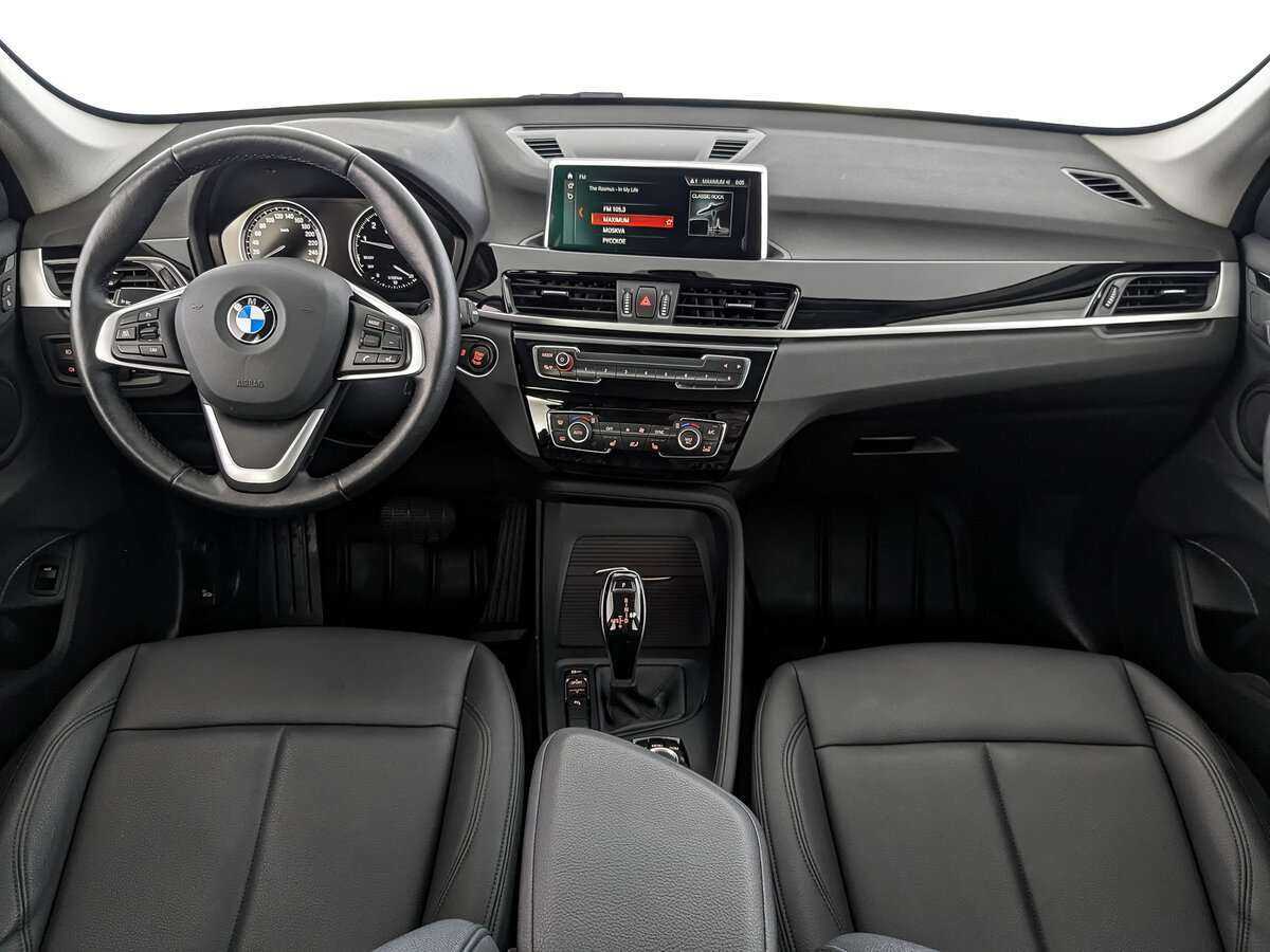 BMW X1 18i sDrive, 2021 Фото №12