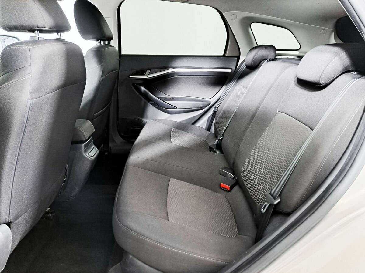 Lada (ВАЗ) Vesta SW, 2019 - 74 450 км. | Фото №7