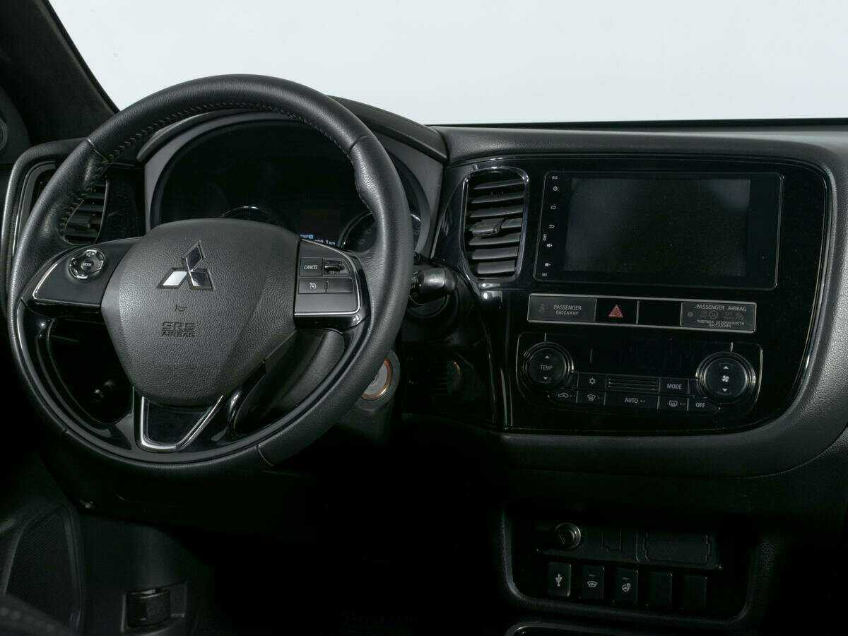 Mitsubishi Outlander, 2018 - 181 560 км. | Фото №8