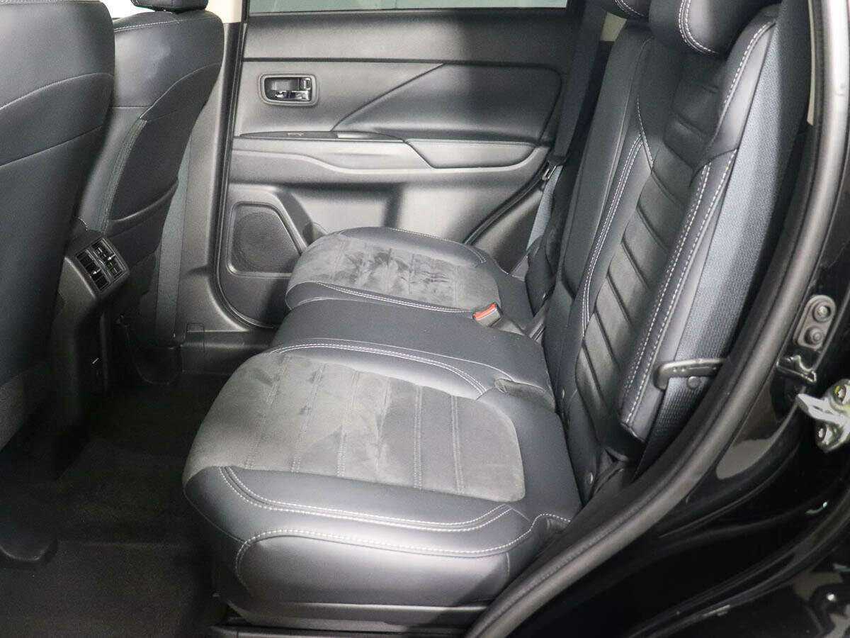 Mitsubishi Outlander, 2022 - 27 500 км. | Фото №8