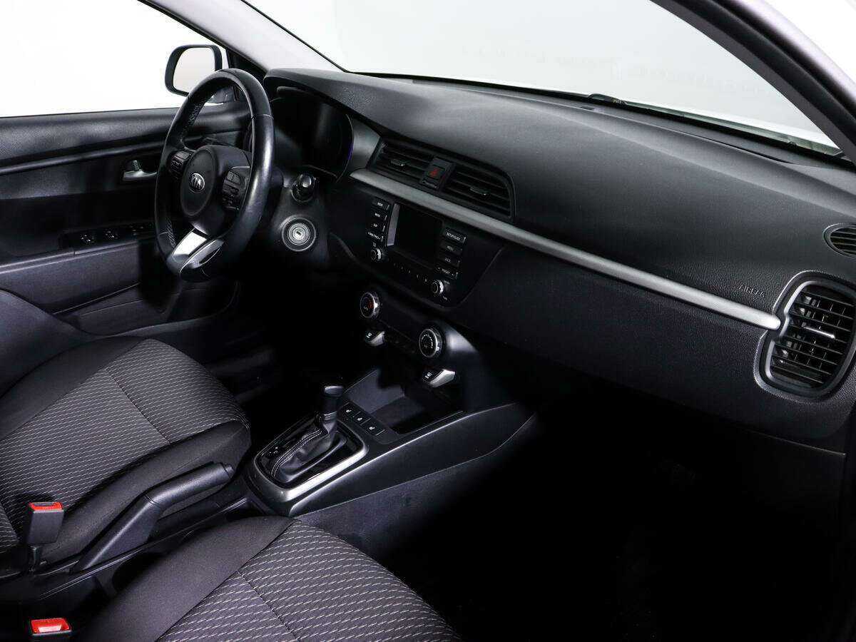 Kia Rio X-Line, 2018 - 98 000 км. | Фото №8