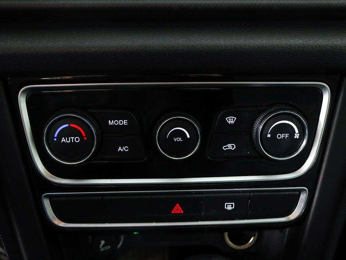 Chery Tiggo 3, 2017 Фото №15