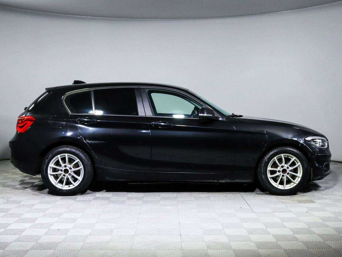 BMW 1 серии 118i, 2018 Фото №6