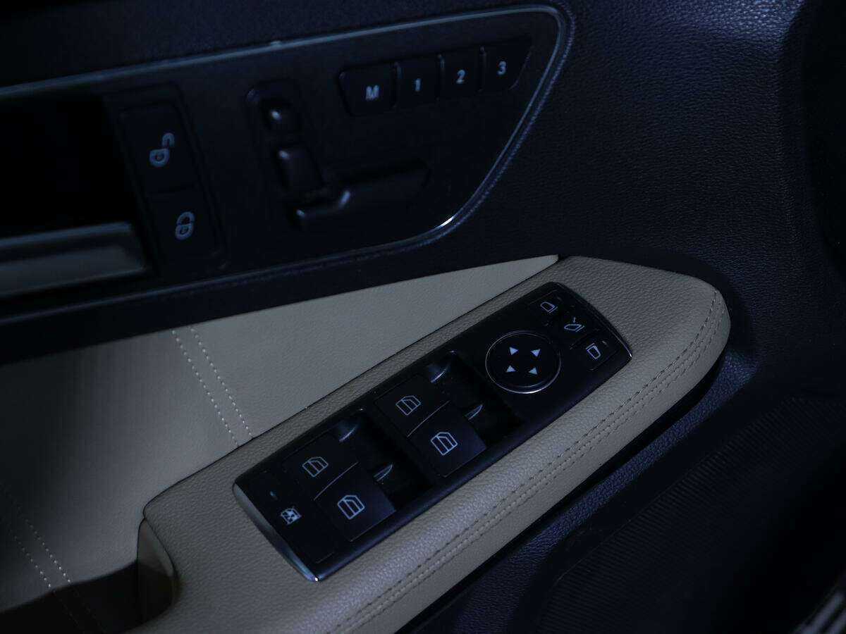 Mercedes-Benz E-Класс 350, 2012 Фото №15