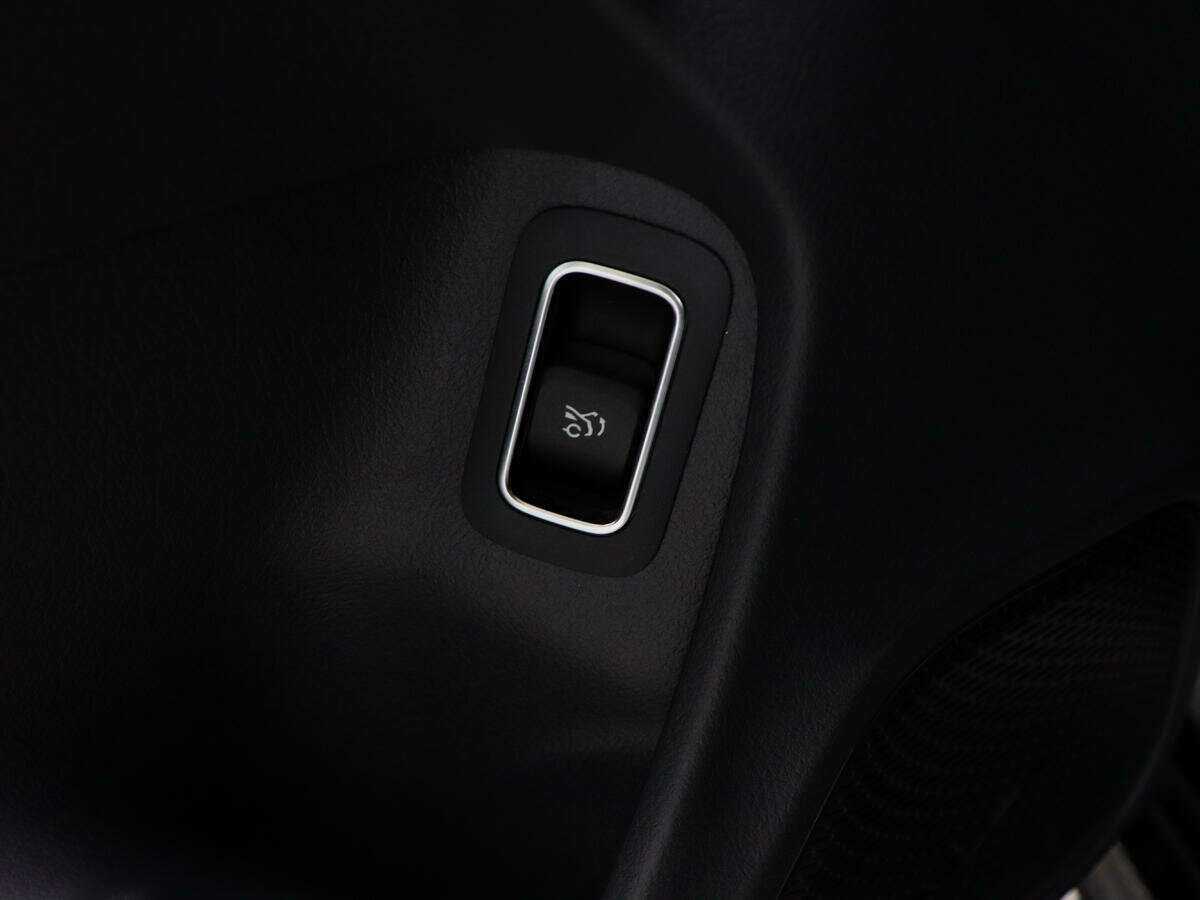 Mercedes-Benz CLA 200, 2019 Фото №17