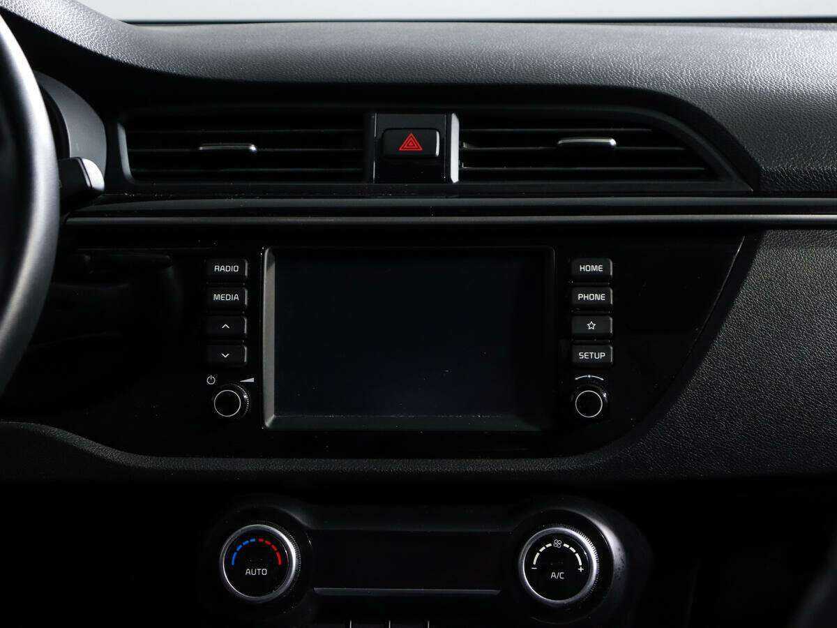 Kia Rio X-Line, 2019 Фото №13