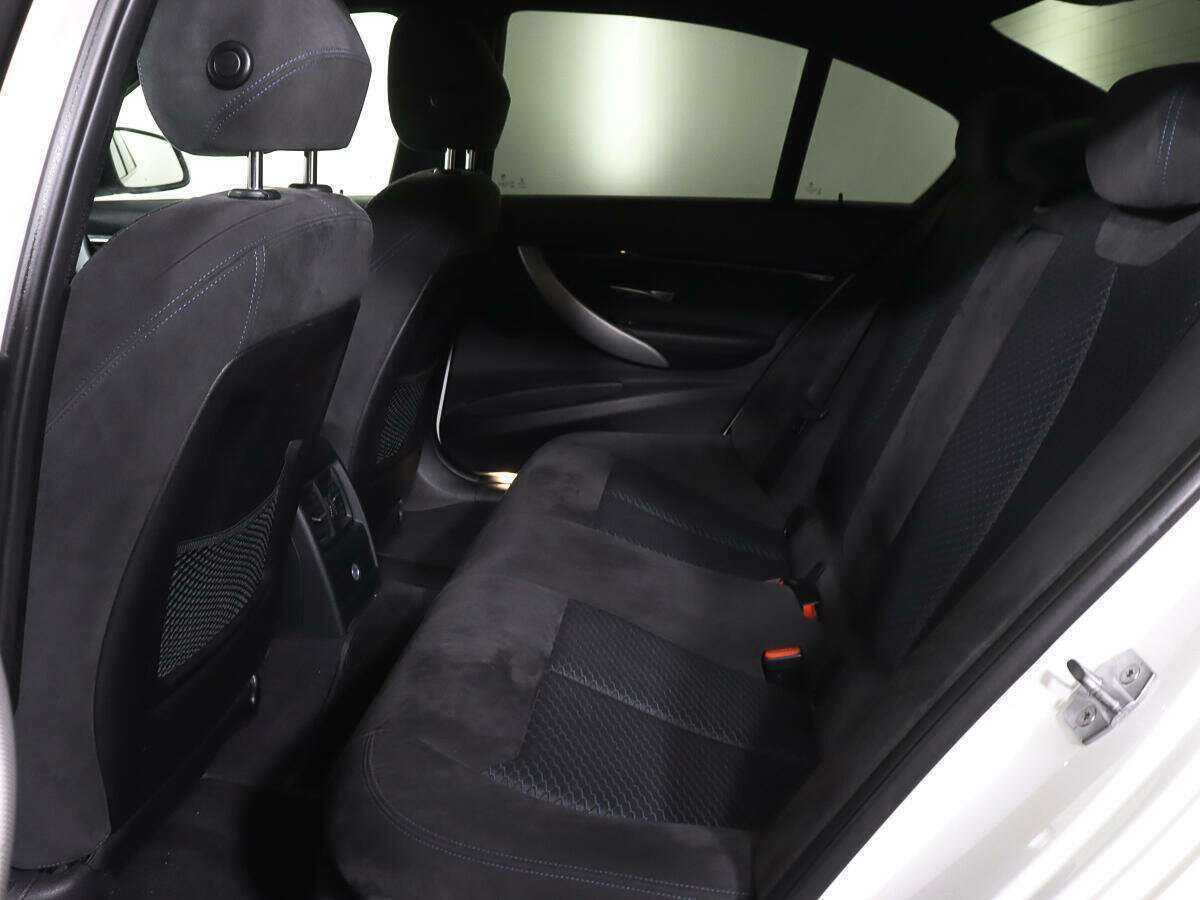 BMW 3 серии 320i xDrive, 2016 Фото №8