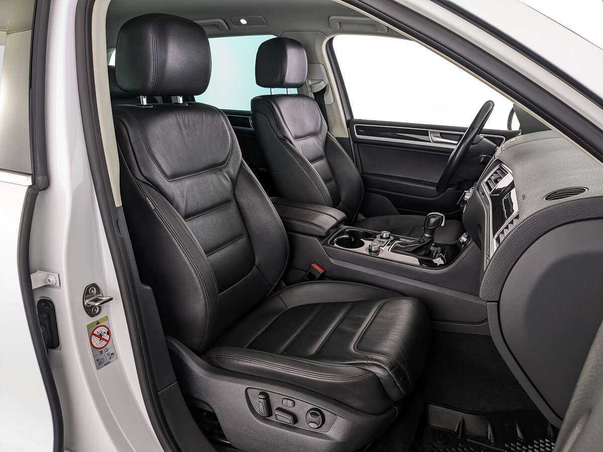 Volkswagen Touareg, 2017 Фото №23