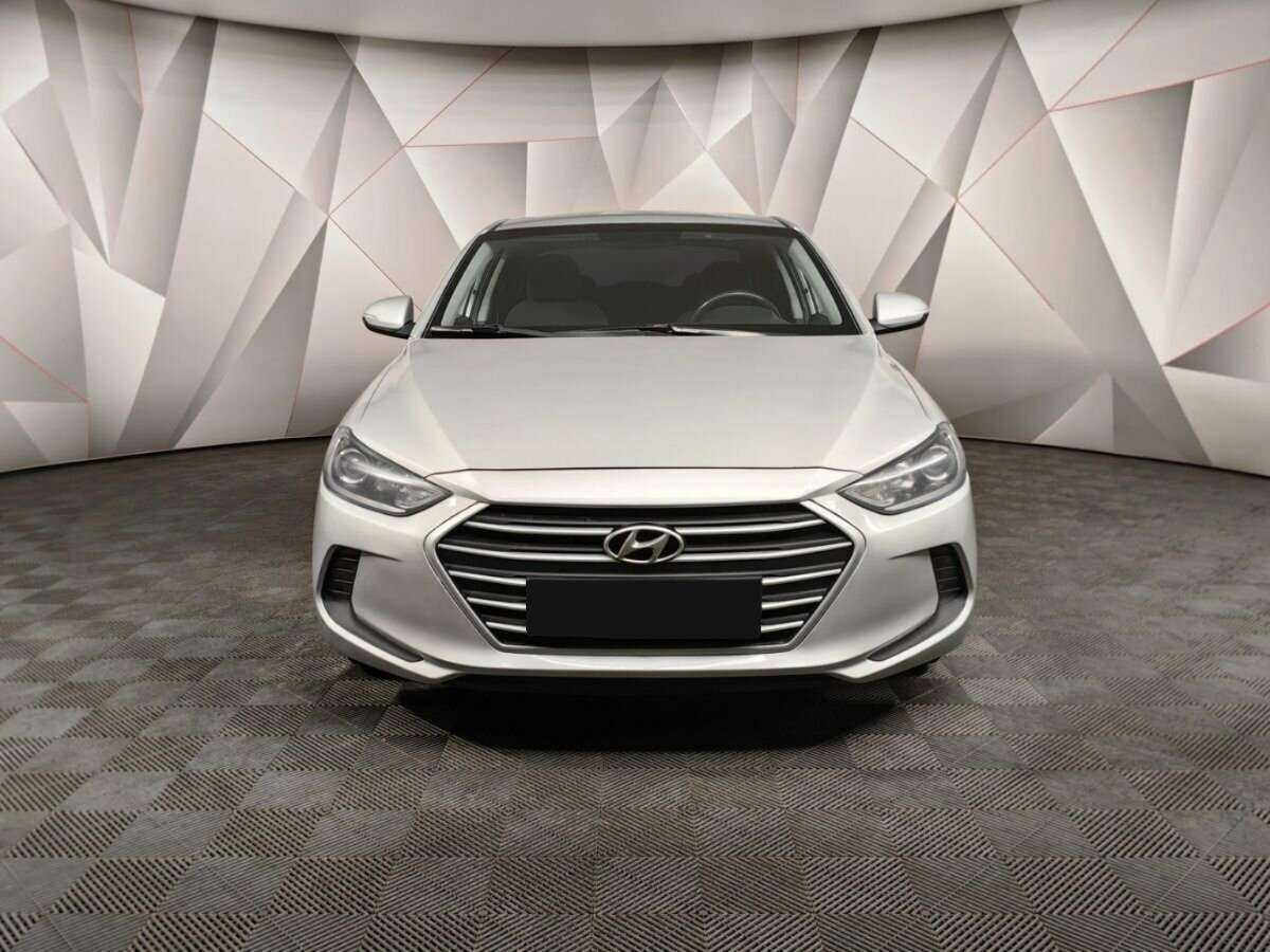 Hyundai Elantra, 2018 Фото №6