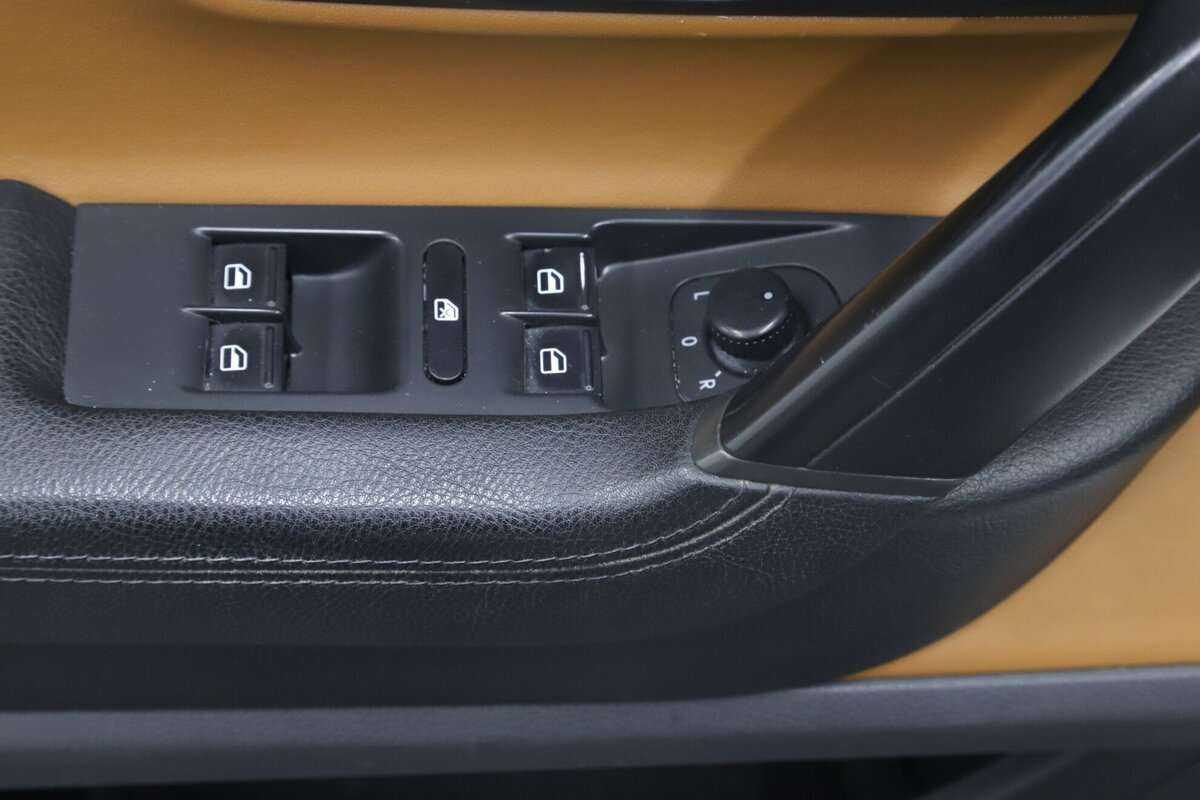 Volkswagen Passat CC, 2013 - 162 500 км. | Фото №8