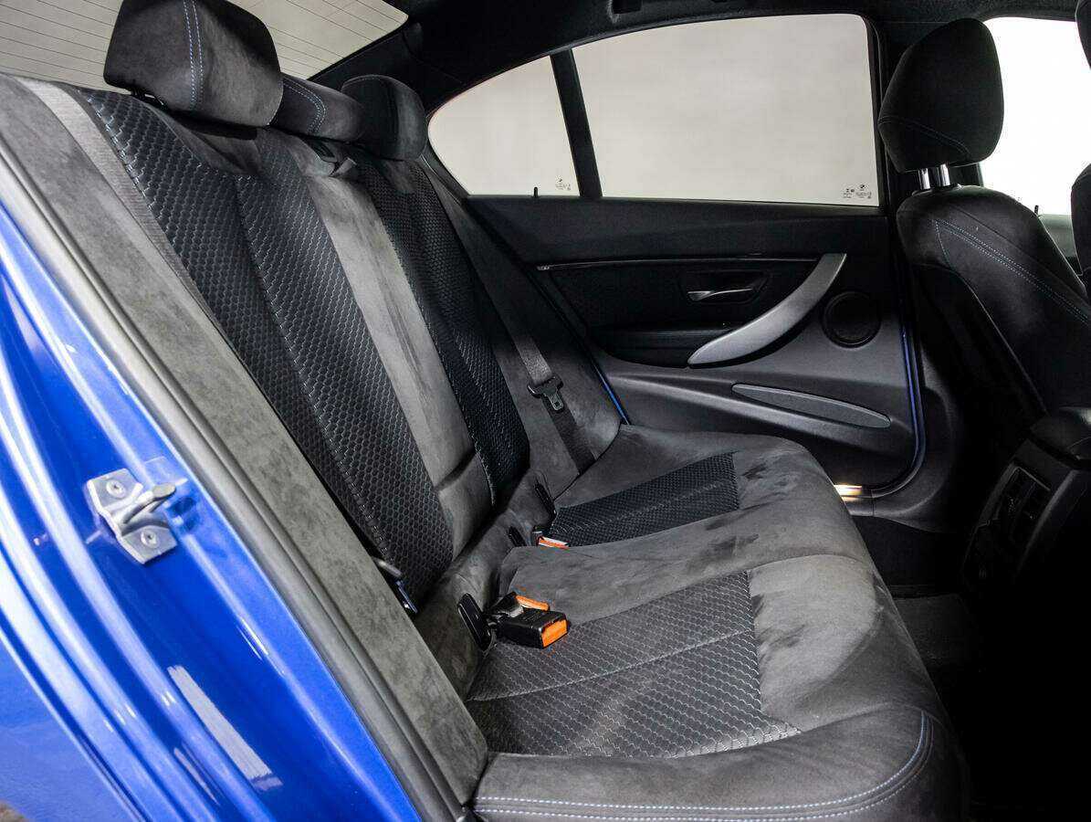 BMW 3 серии 320i xDrive, 2017 Фото №19