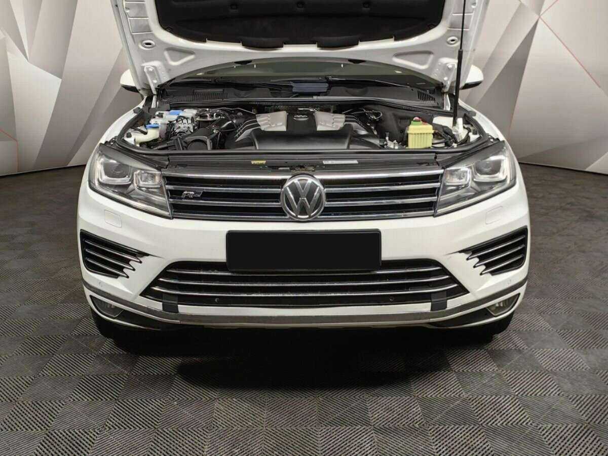Volkswagen Touareg, 2016 Фото №17