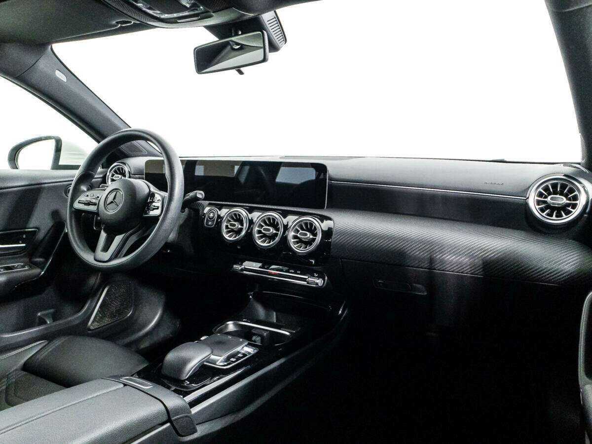Mercedes-Benz A-Класс 200, 2018 Фото №9