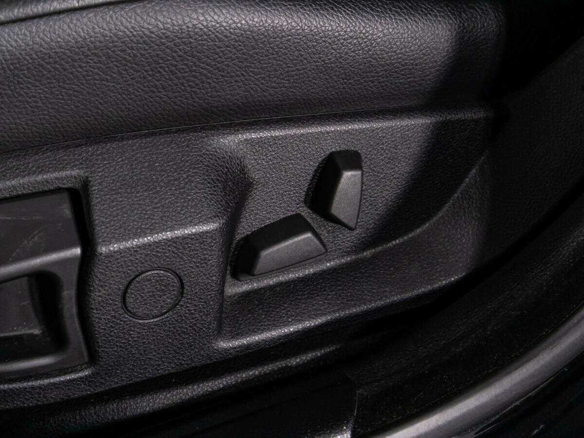 BMW 5 серии 528i, 2012 Фото №15