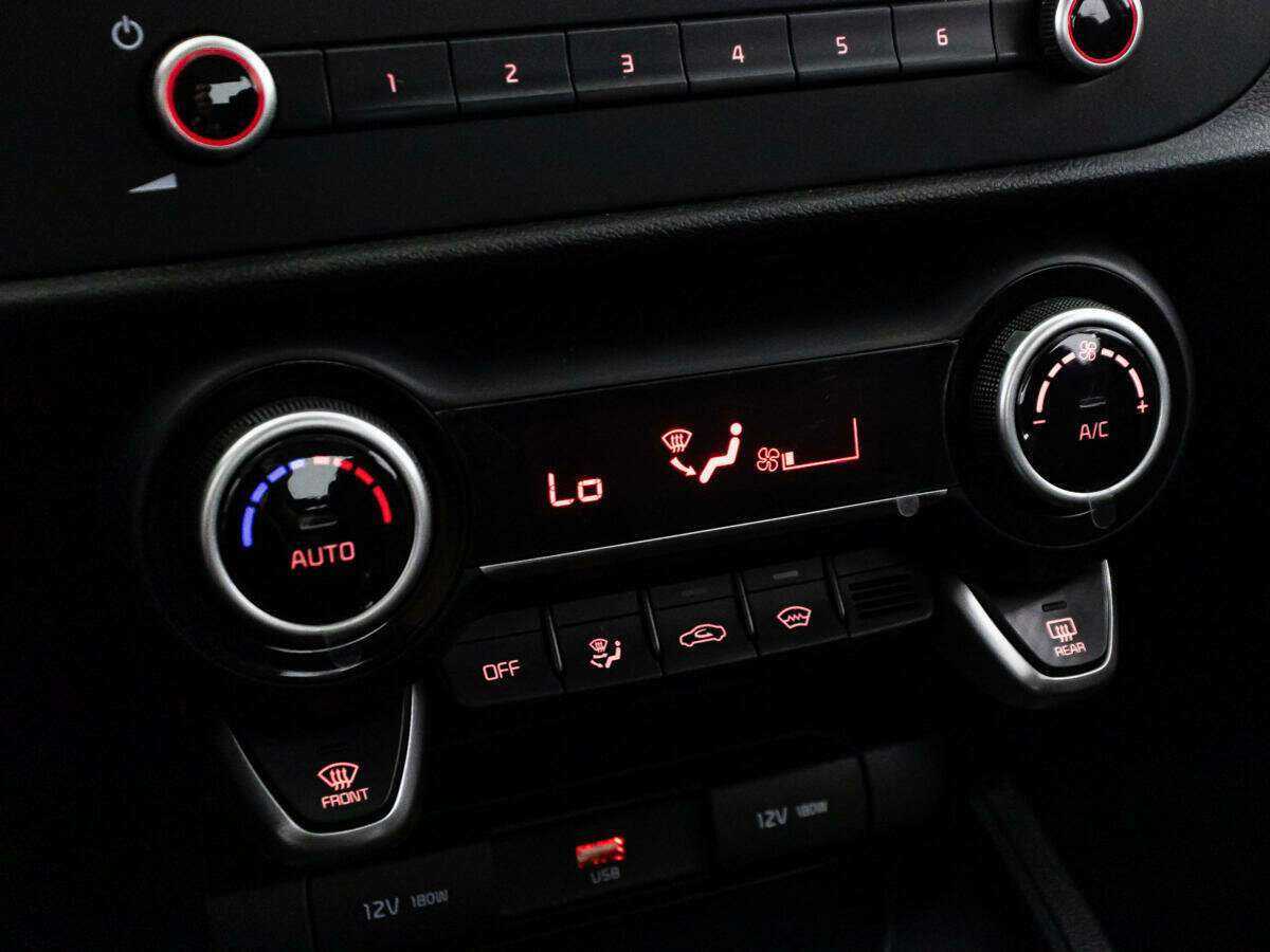 Kia Rio, 2021 Фото №18