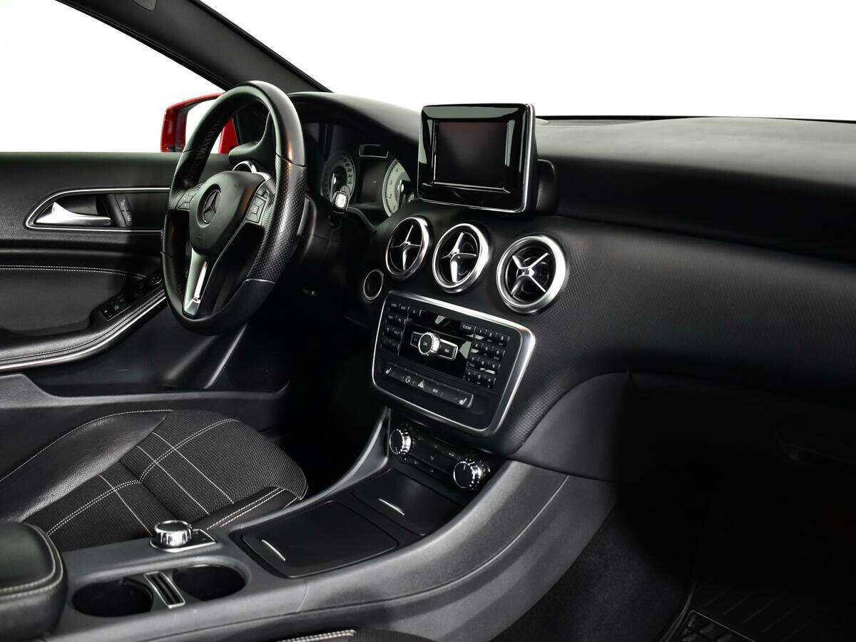 Mercedes-Benz A-Класс 180, 2013 Фото №9