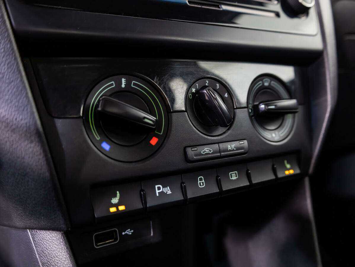 Skoda Rapid, 2018 Фото №12