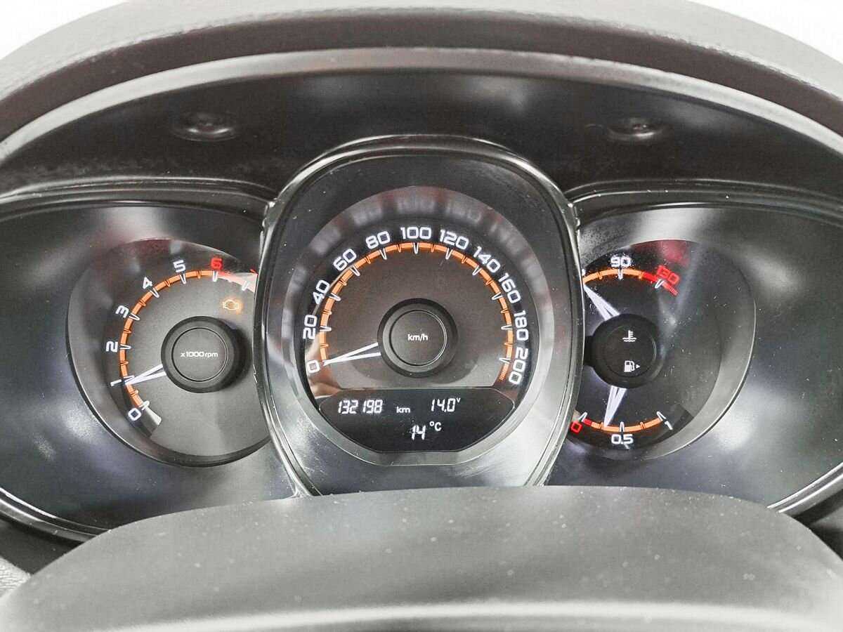 Lada (ВАЗ) Vesta SW, 2018 Фото №11