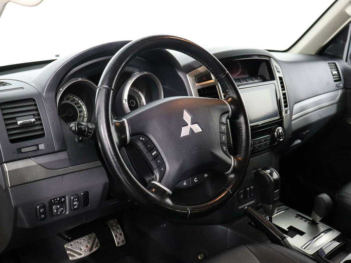 Mitsubishi Pajero, 2015 - 75 250 км. | Фото №5