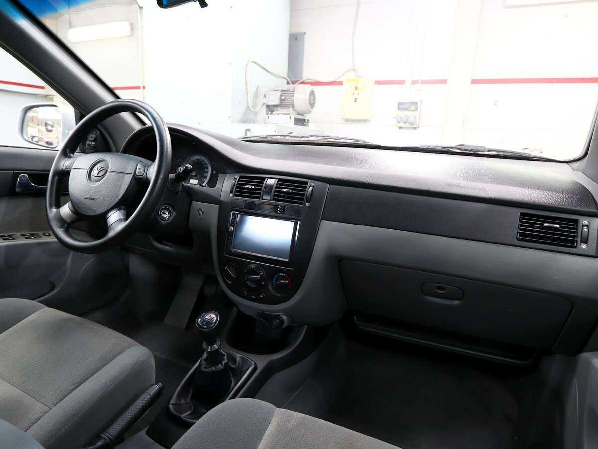 Daewoo Gentra, 2013 Фото №16