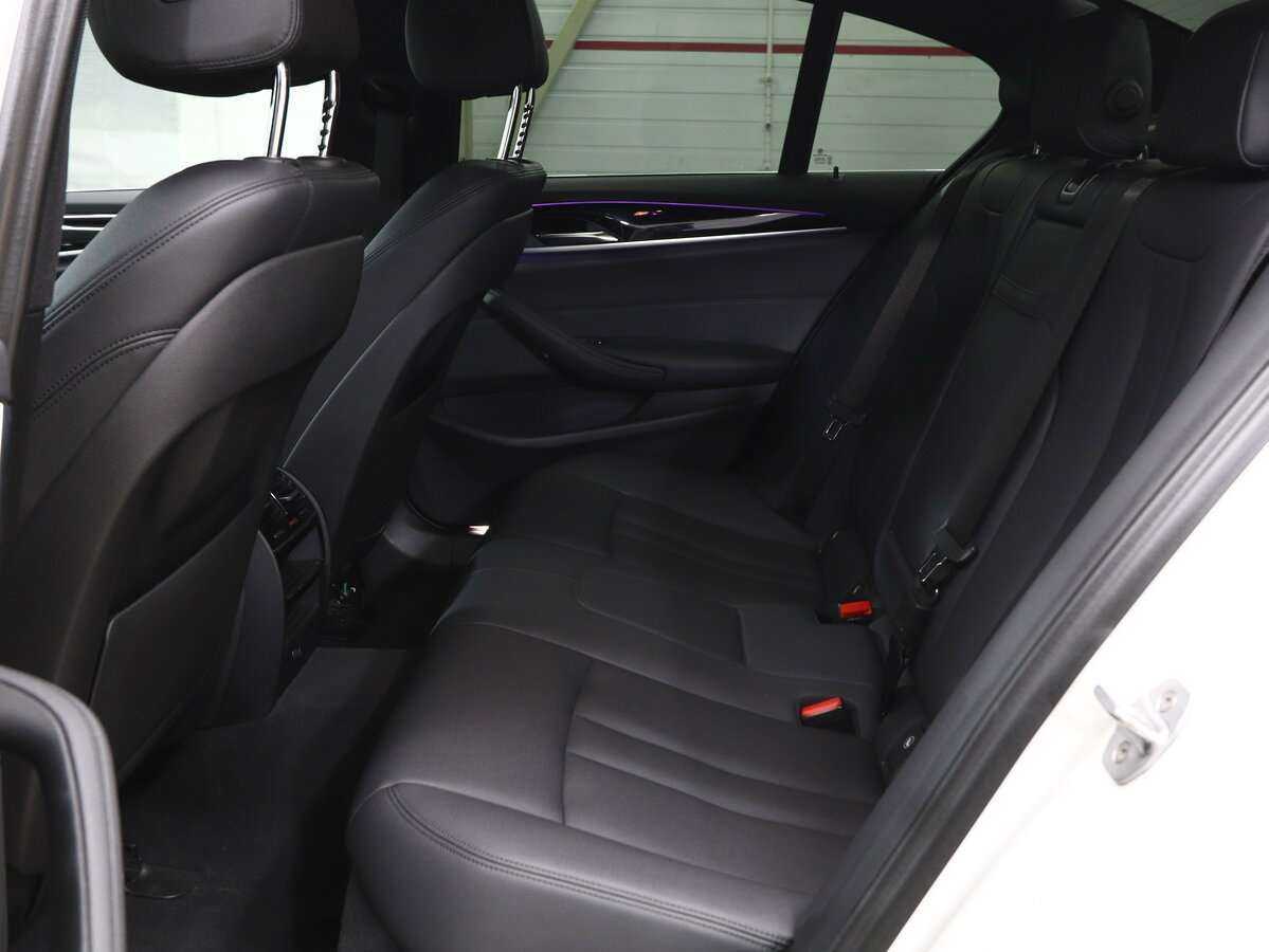 BMW 5 серии 520d xDrive, 2017 Фото №20