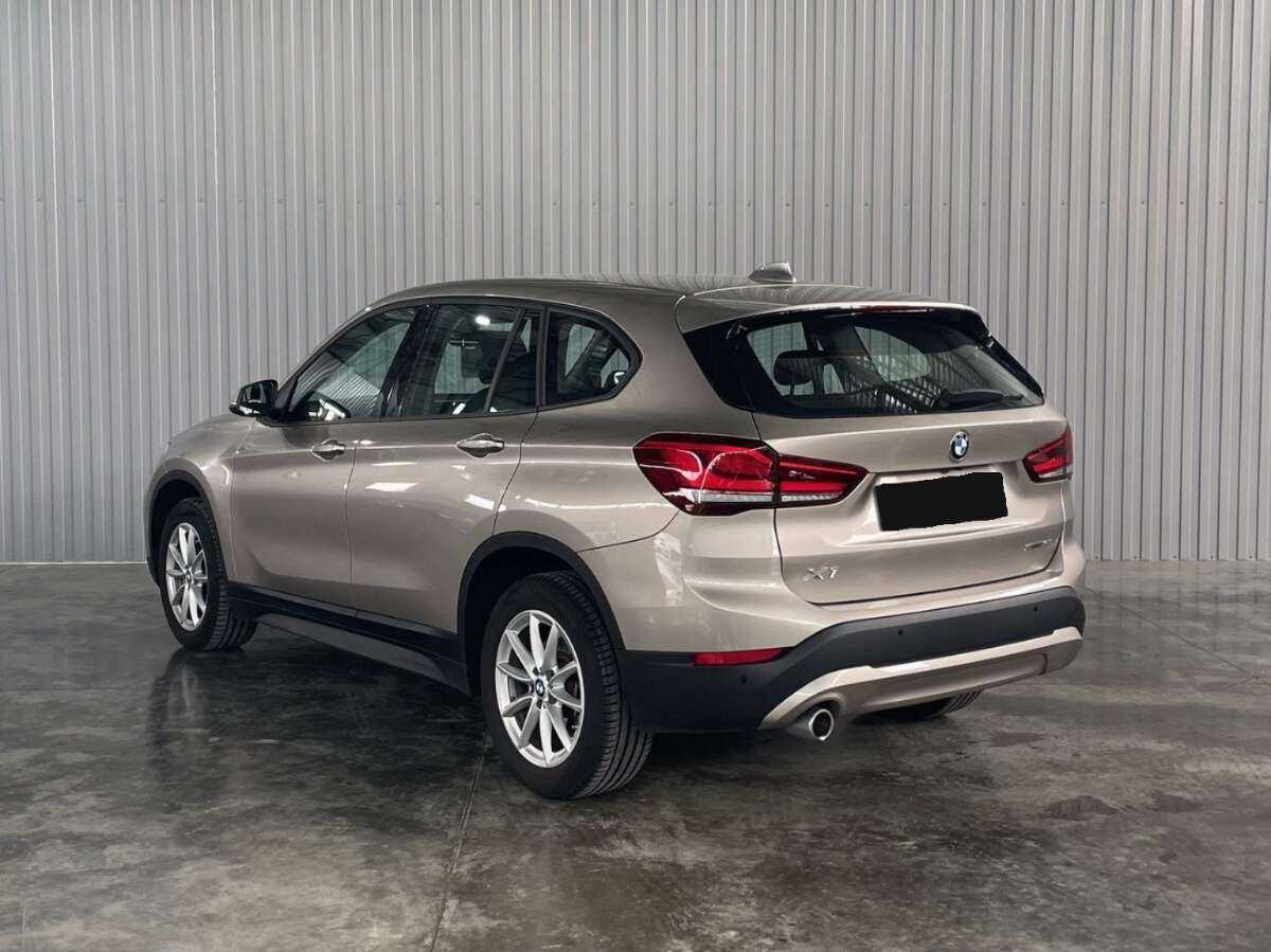 BMW X1 18i sDrive, 2021 Фото №7