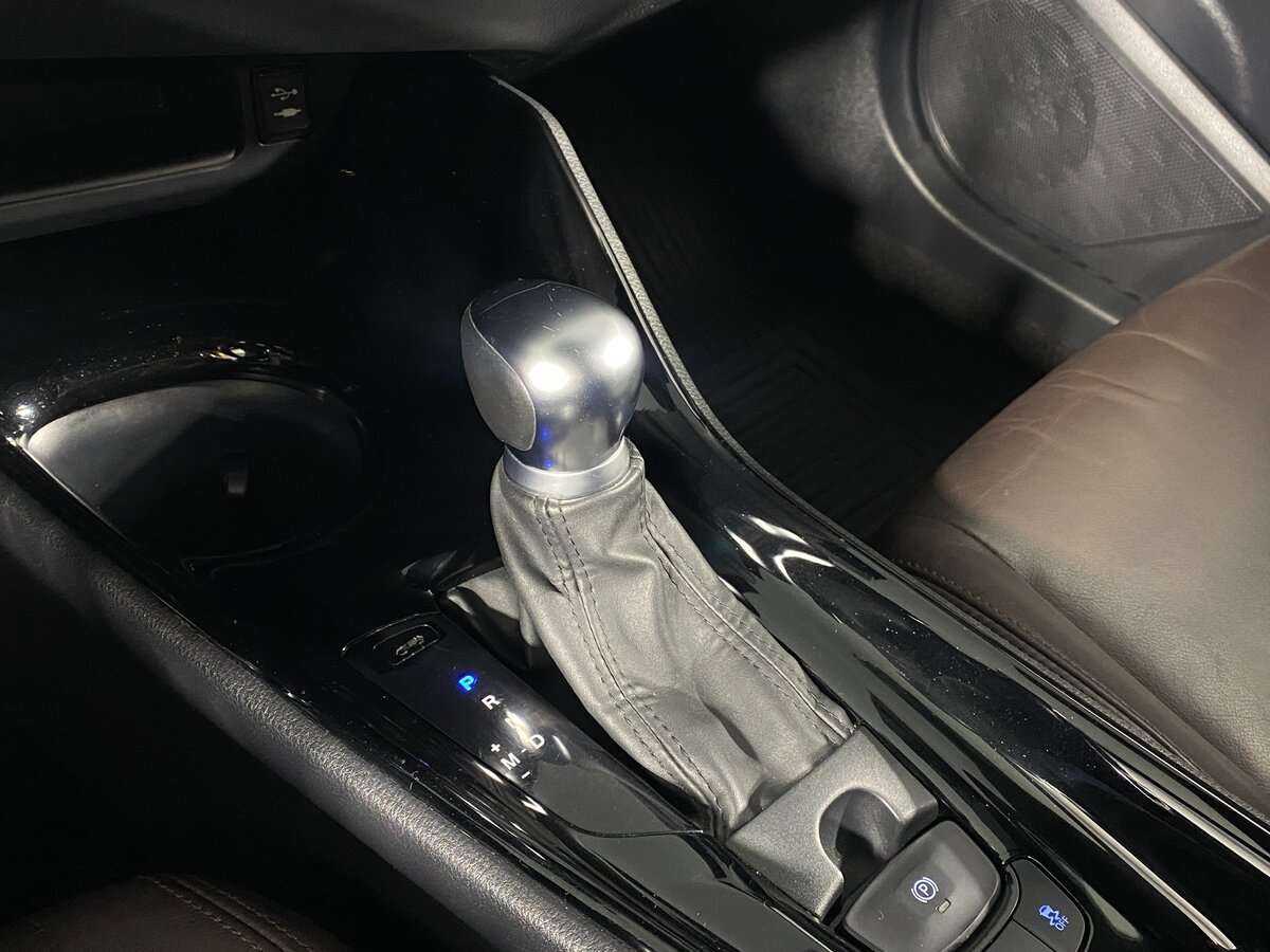 Toyota C-HR, 2019 Фото №14