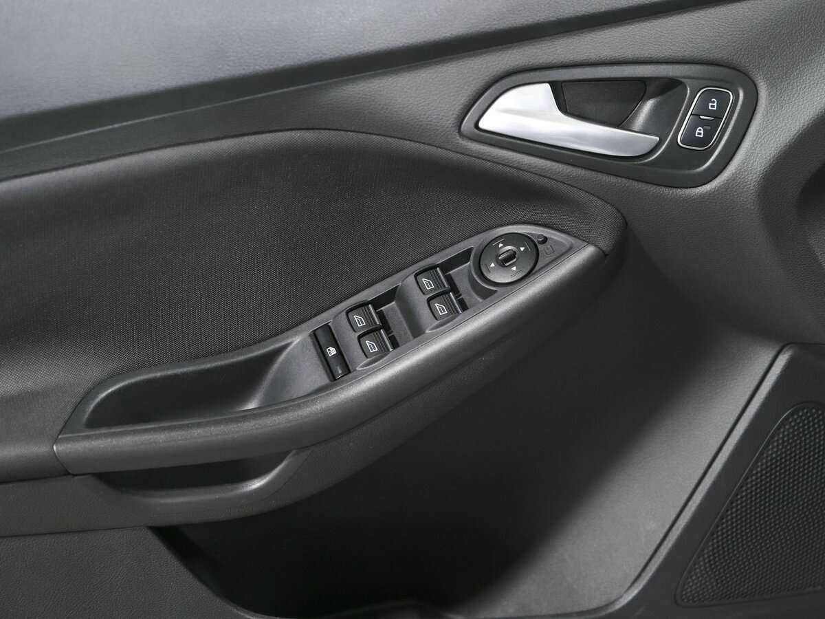 Ford Focus, 2017 Фото №12