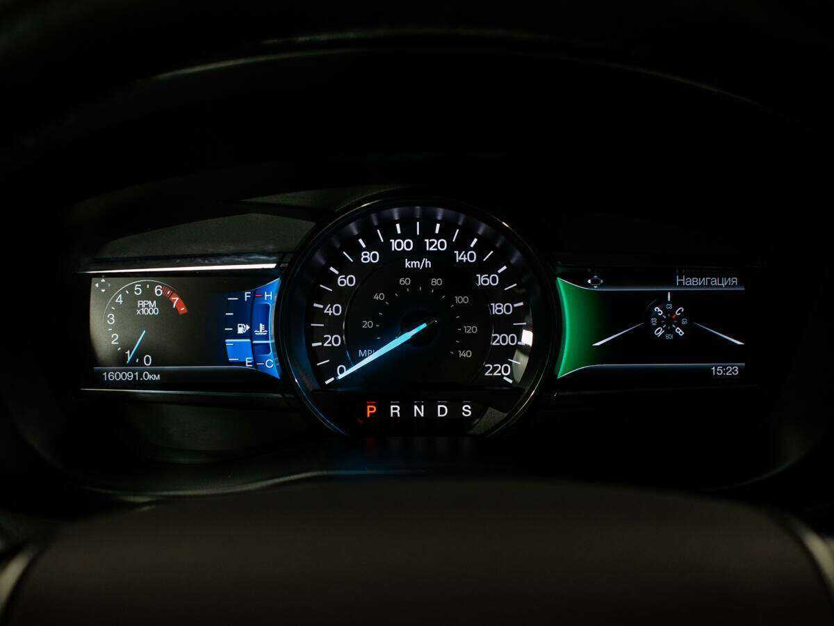 Ford Explorer, 2016 Фото №12