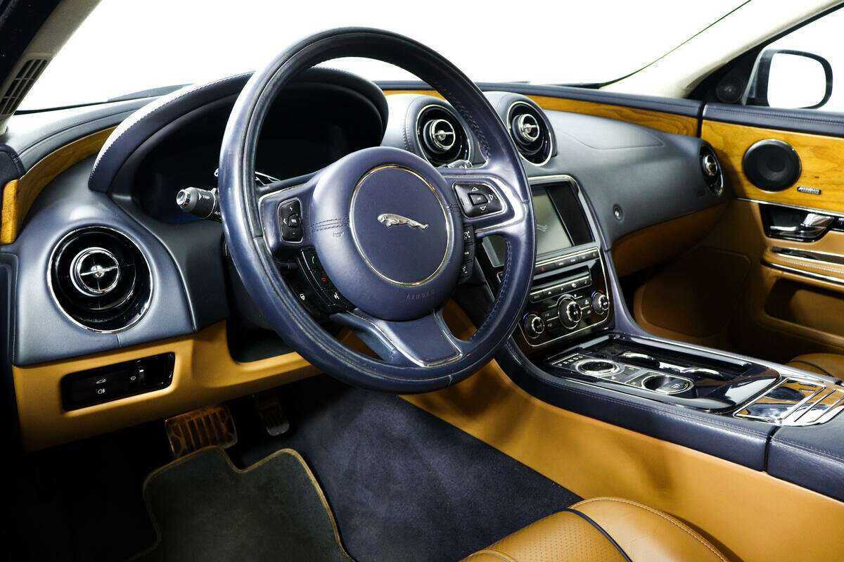 Jaguar XJ, 2013 Фото №13