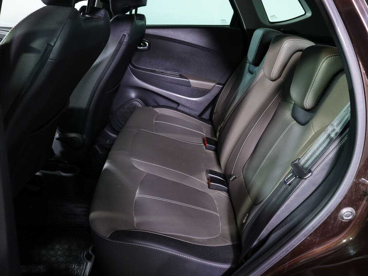 Renault Kaptur, 2017 - 26 180 км. | Фото №8