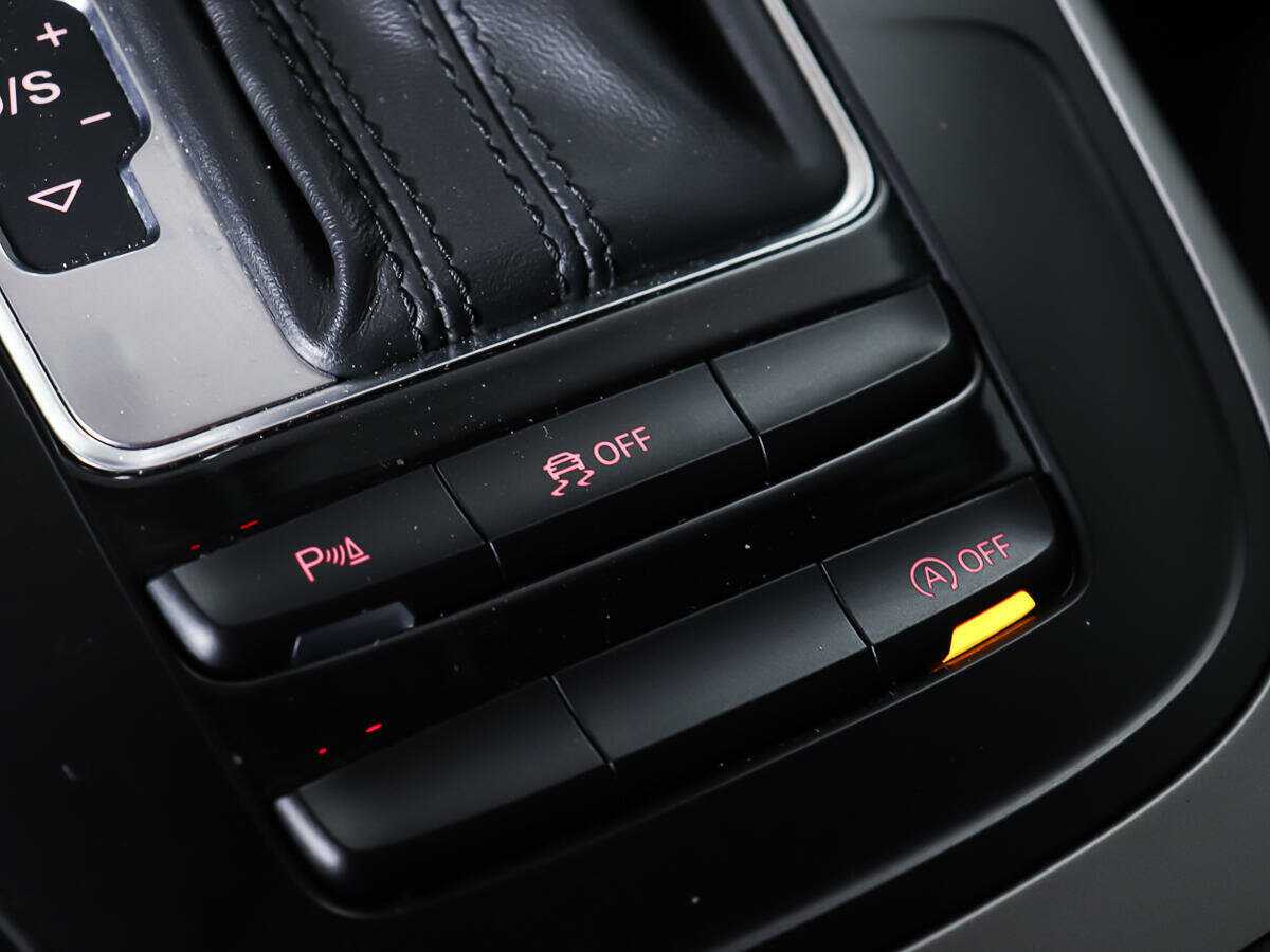 Audi A4, 2012 Фото №17