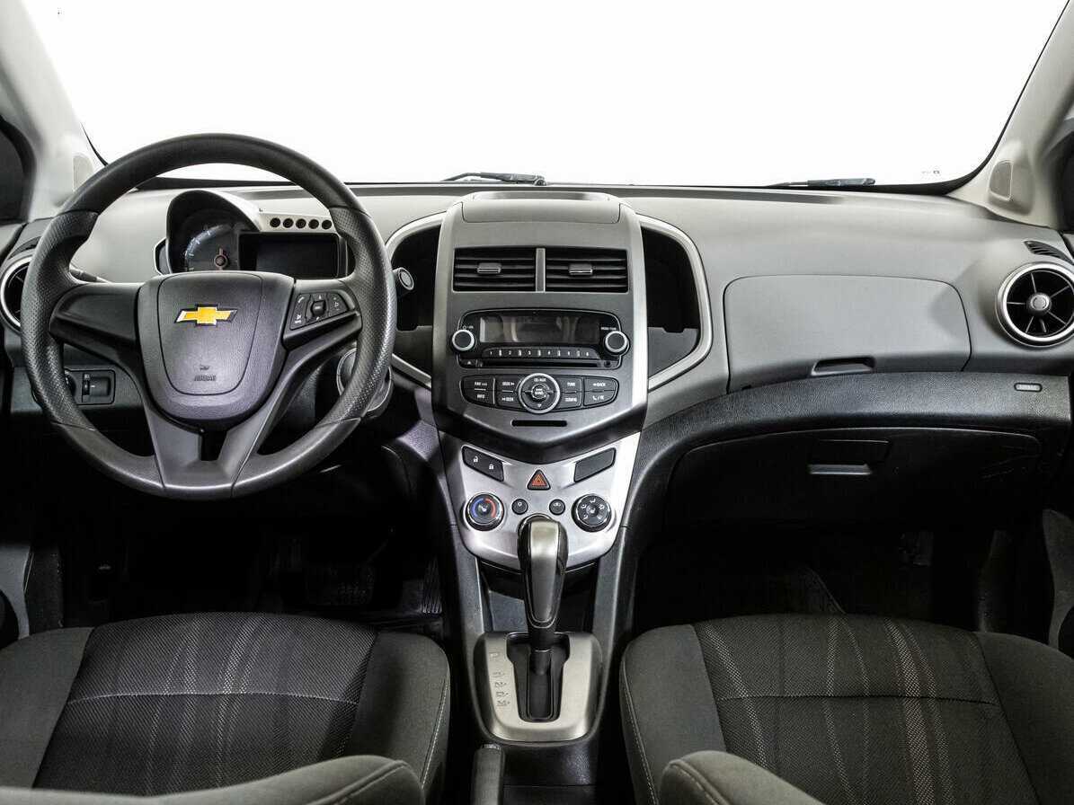 Chevrolet Aveo, 2015 Фото №10
