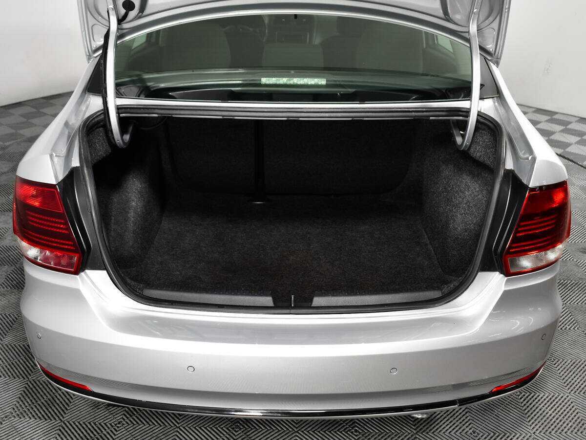 Volkswagen Polo, 2017 Фото №14