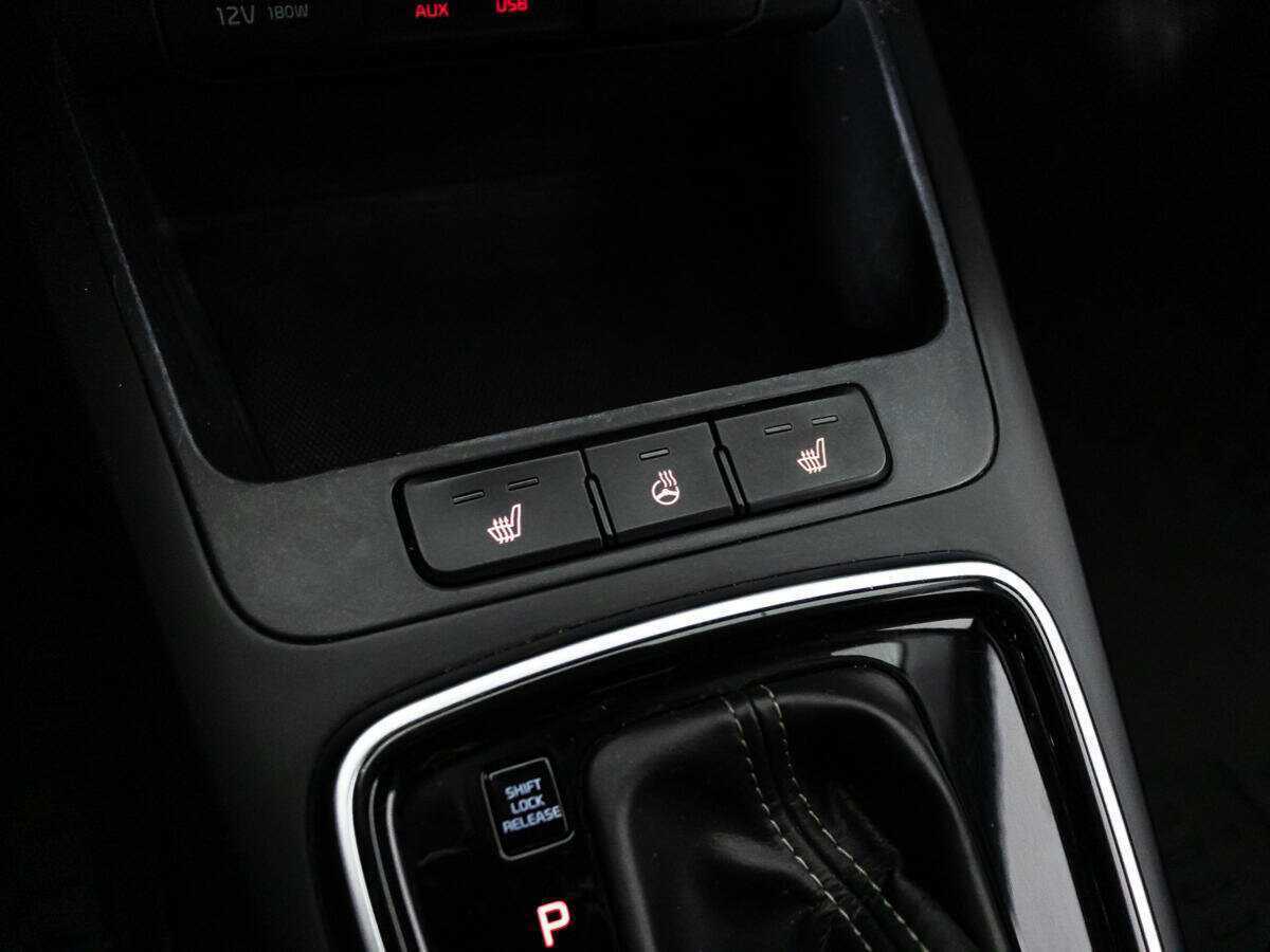 Kia Rio, 2019 Фото №18