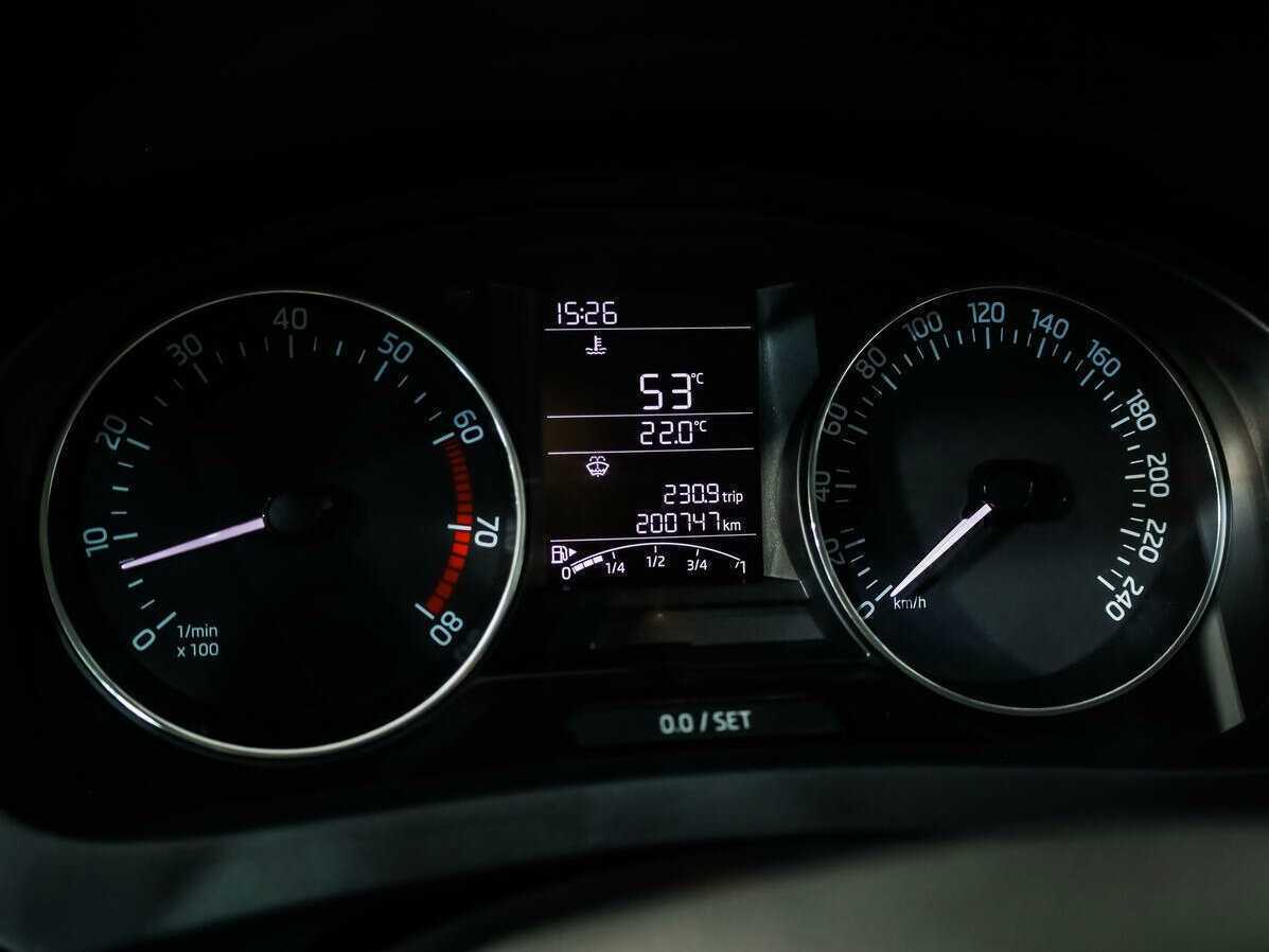 Skoda Rapid, 2016 Фото №15