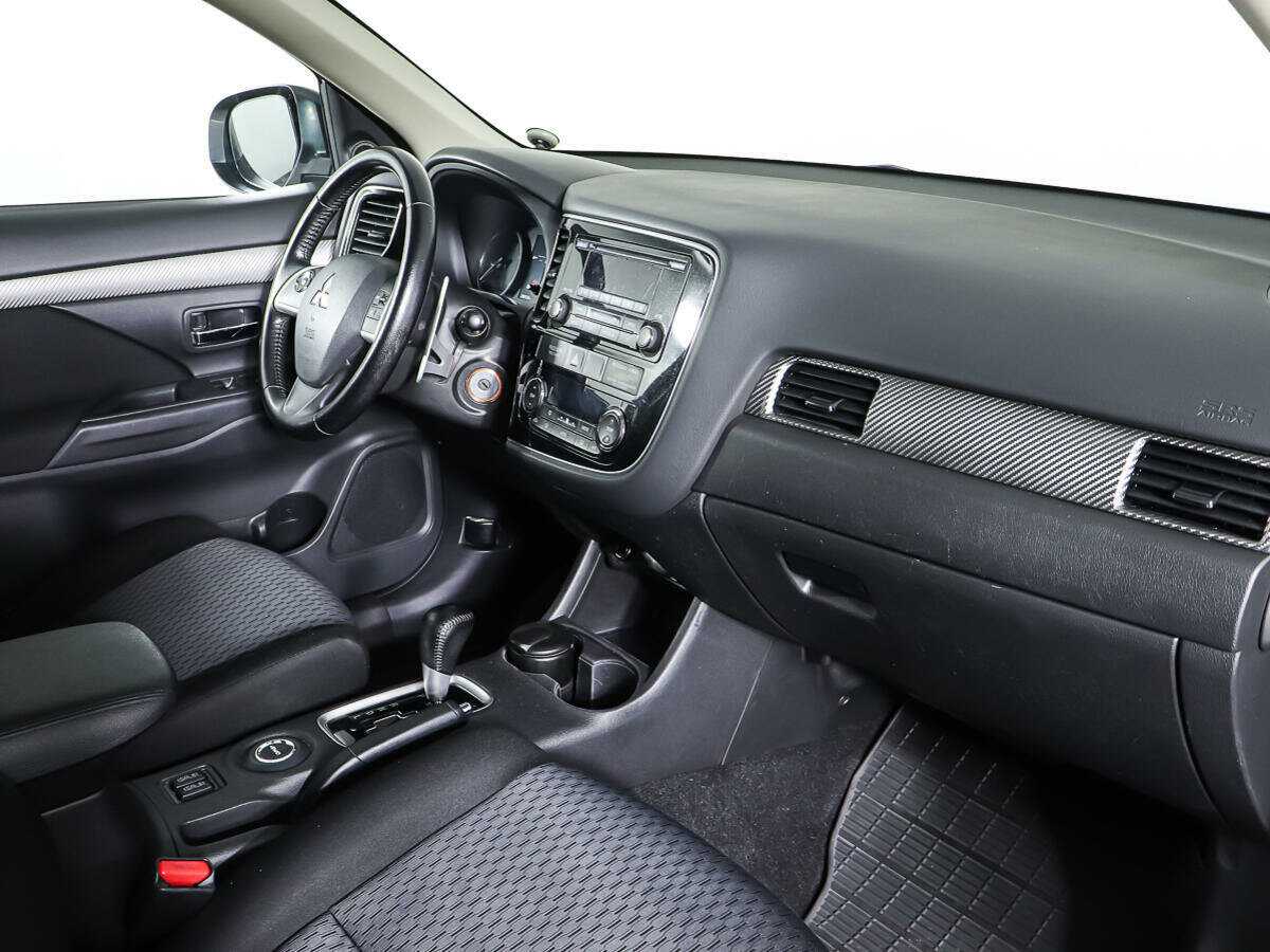 Mitsubishi Outlander, 2013 - 200 538 км. | Фото №8